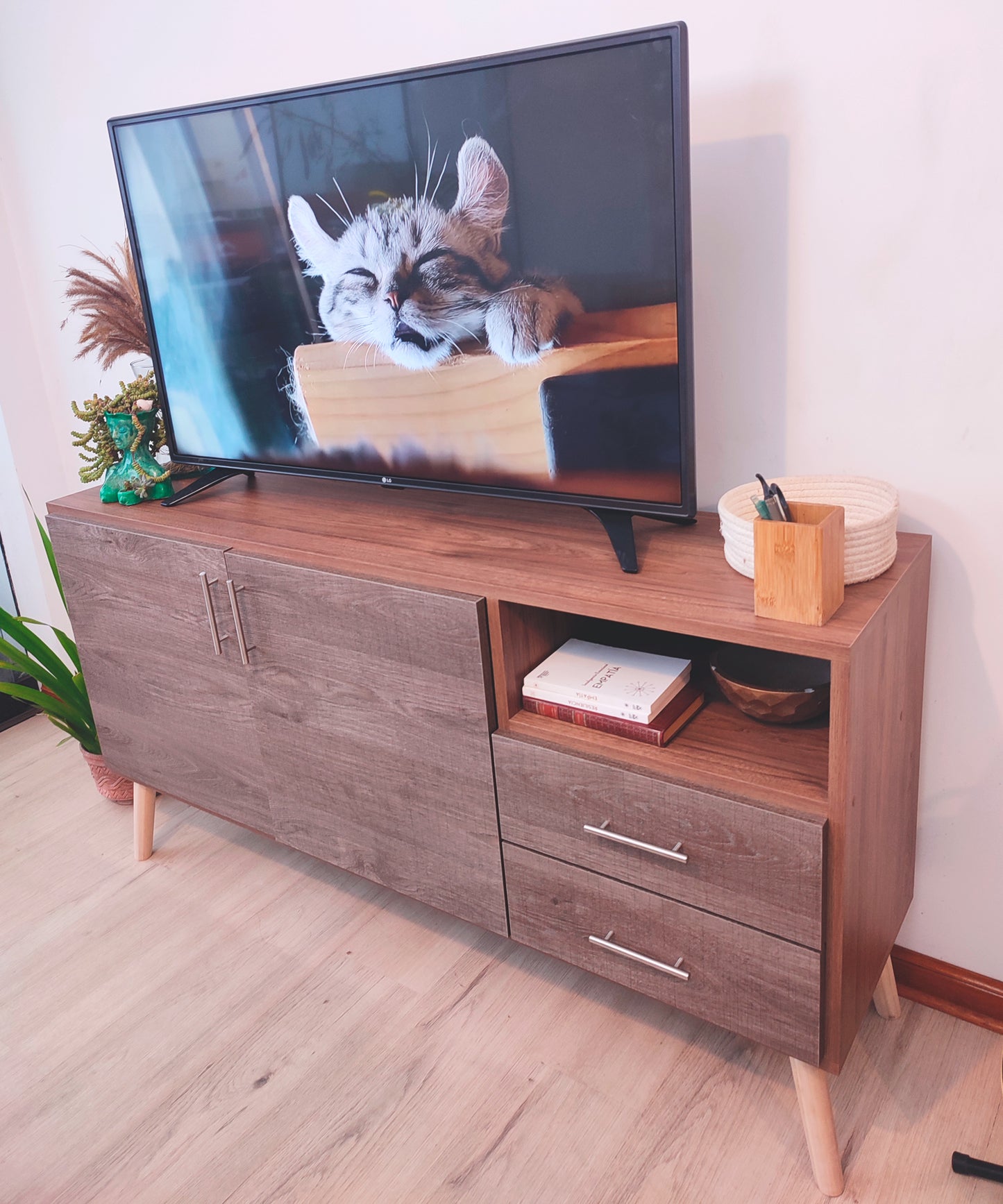 Mesa para TV/Sala Bromelias