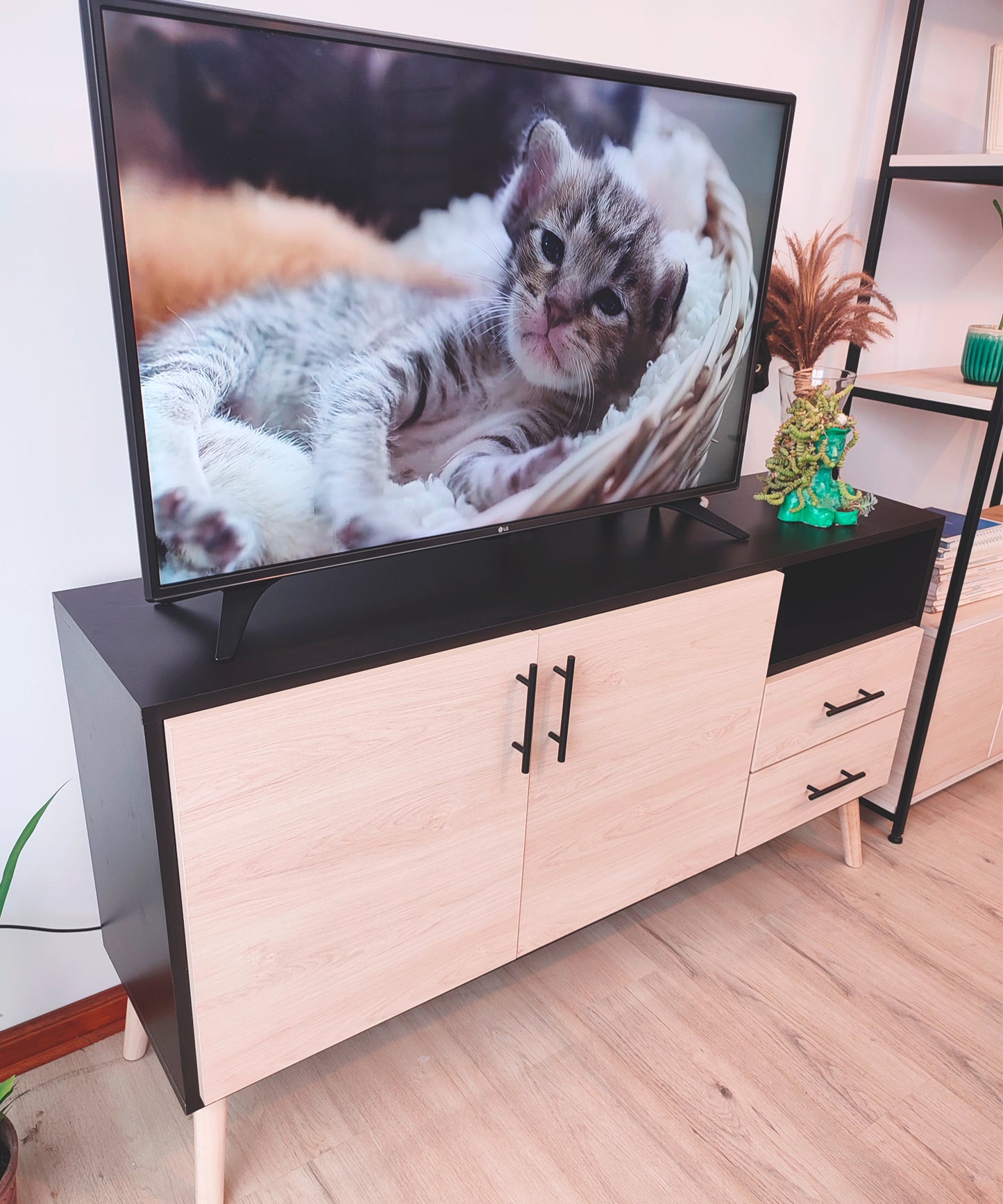 Mesa para TV/Sala Bromelias