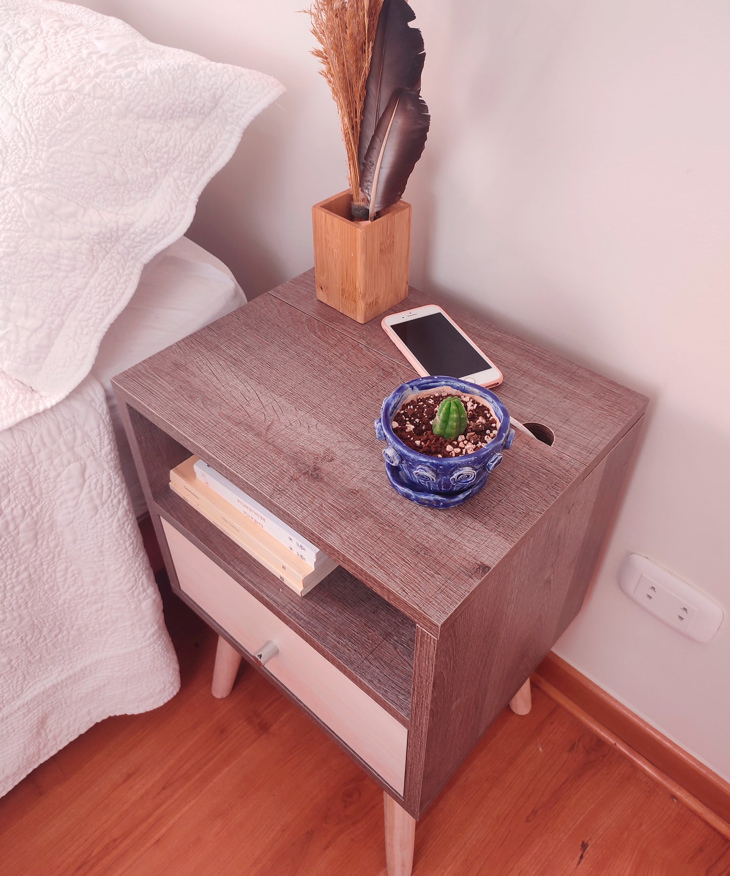 Mesa de Noche Abedul